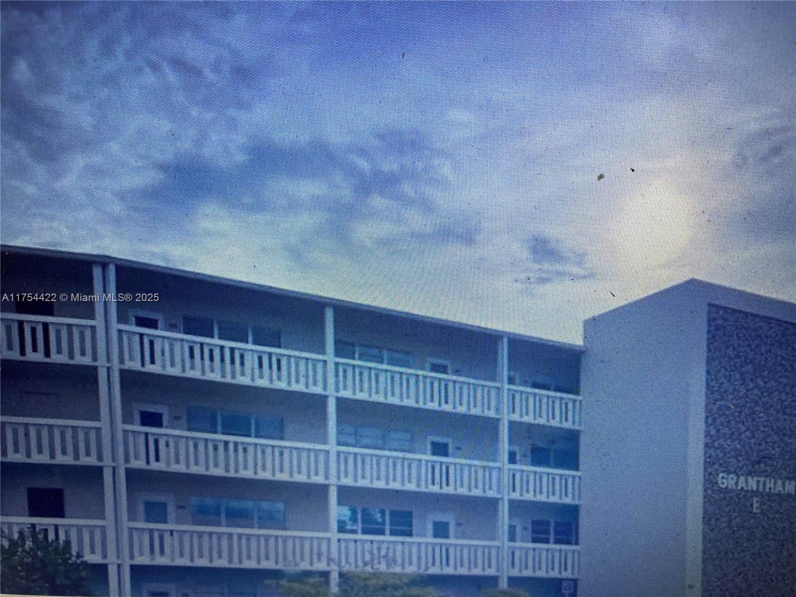 389 Grantham F 389, Deerfield Beach, Broward County, Florida - 1 Bedrooms  
2 Bathrooms - 