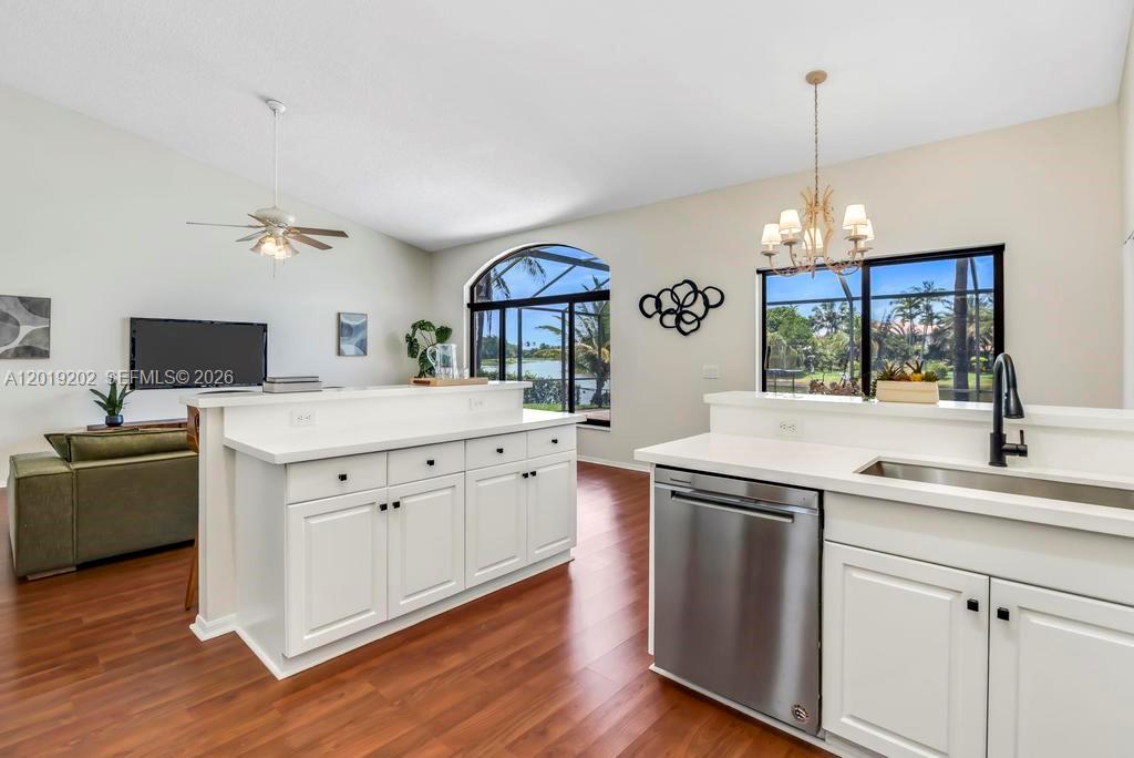CHAPEL TRAIL REPLAT SECTI - Residential