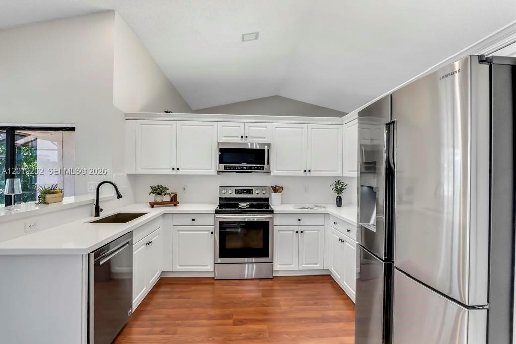 CHAPEL TRAIL REPLAT SECTI - Residential