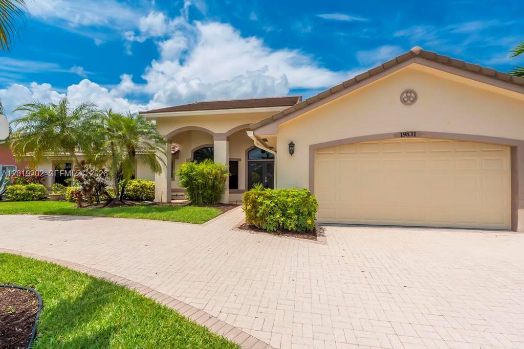 CHAPEL TRAIL REPLAT SECTI - Residential