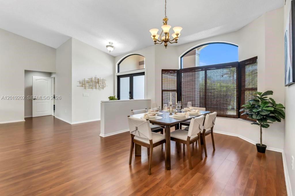 CHAPEL TRAIL REPLAT SECTI - Residential