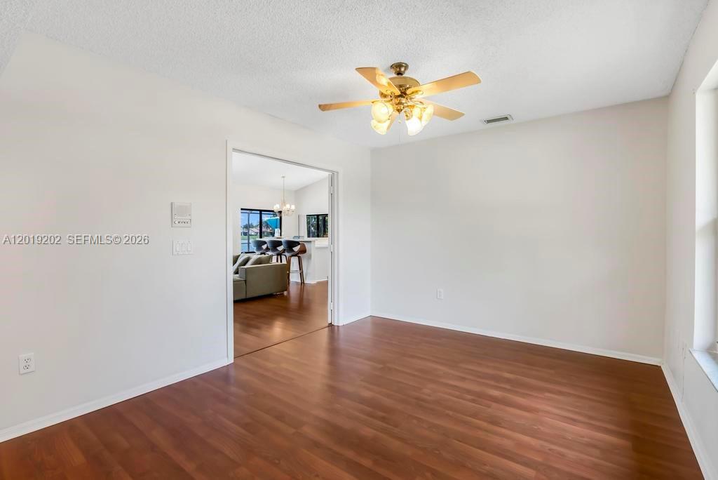 CHAPEL TRAIL REPLAT SECTI - Residential