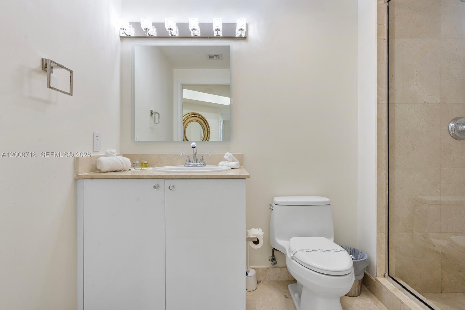 KING DAVID OF SUNNY ISLES - Residential
