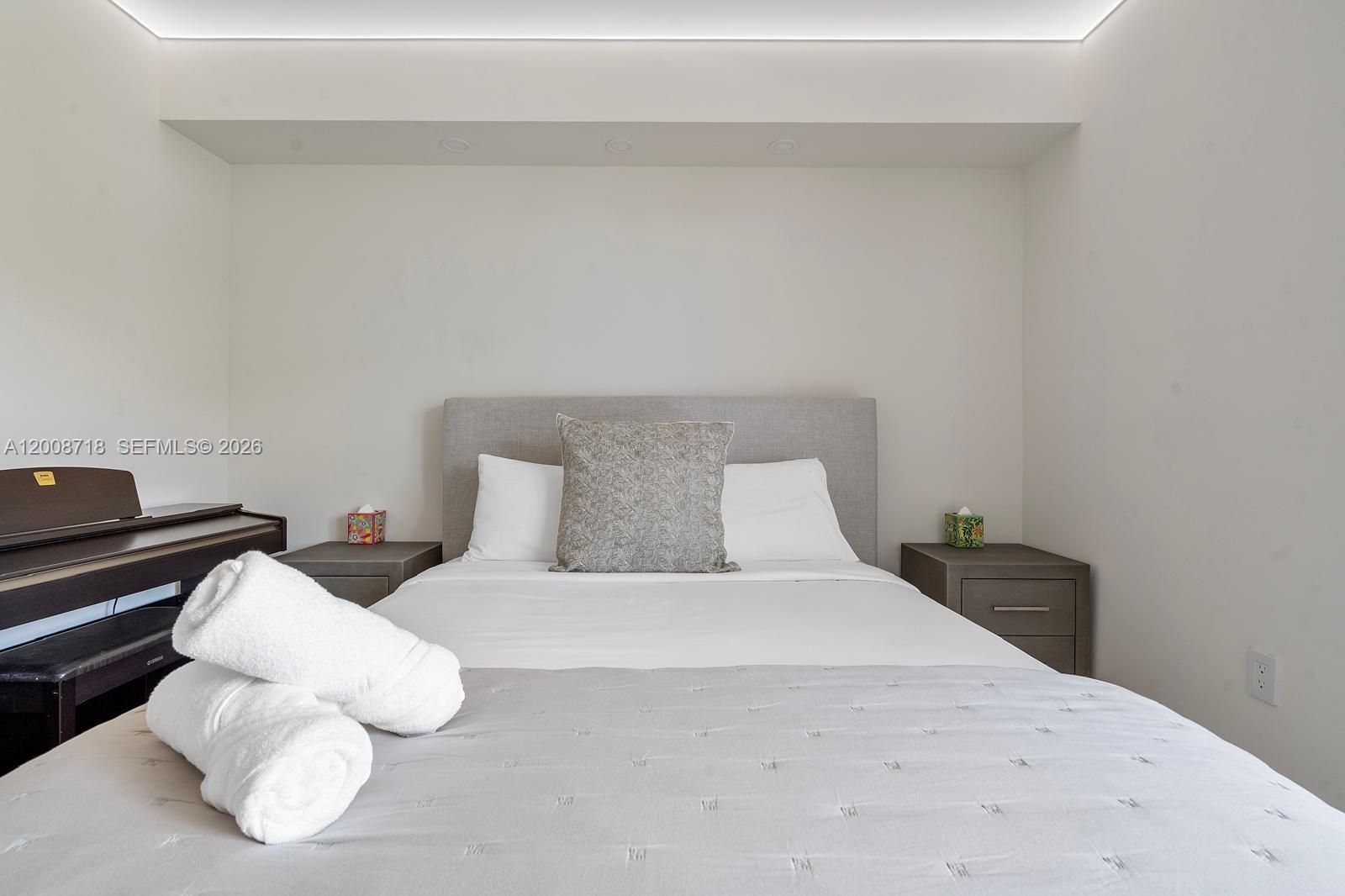 KING DAVID OF SUNNY ISLES - Residential