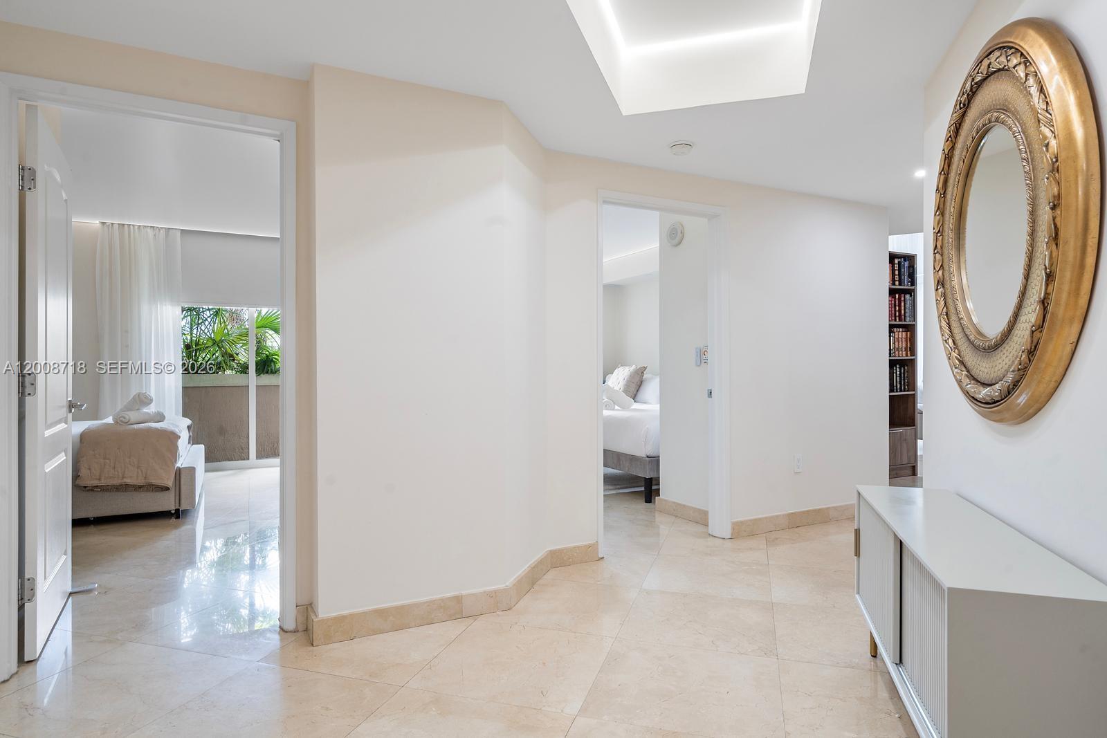 KING DAVID OF SUNNY ISLES - Residential