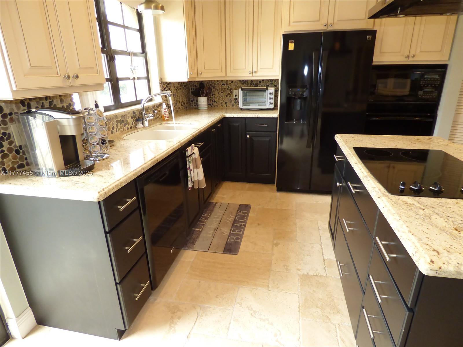 VIA DEL MAR CONDO - Residential Lease