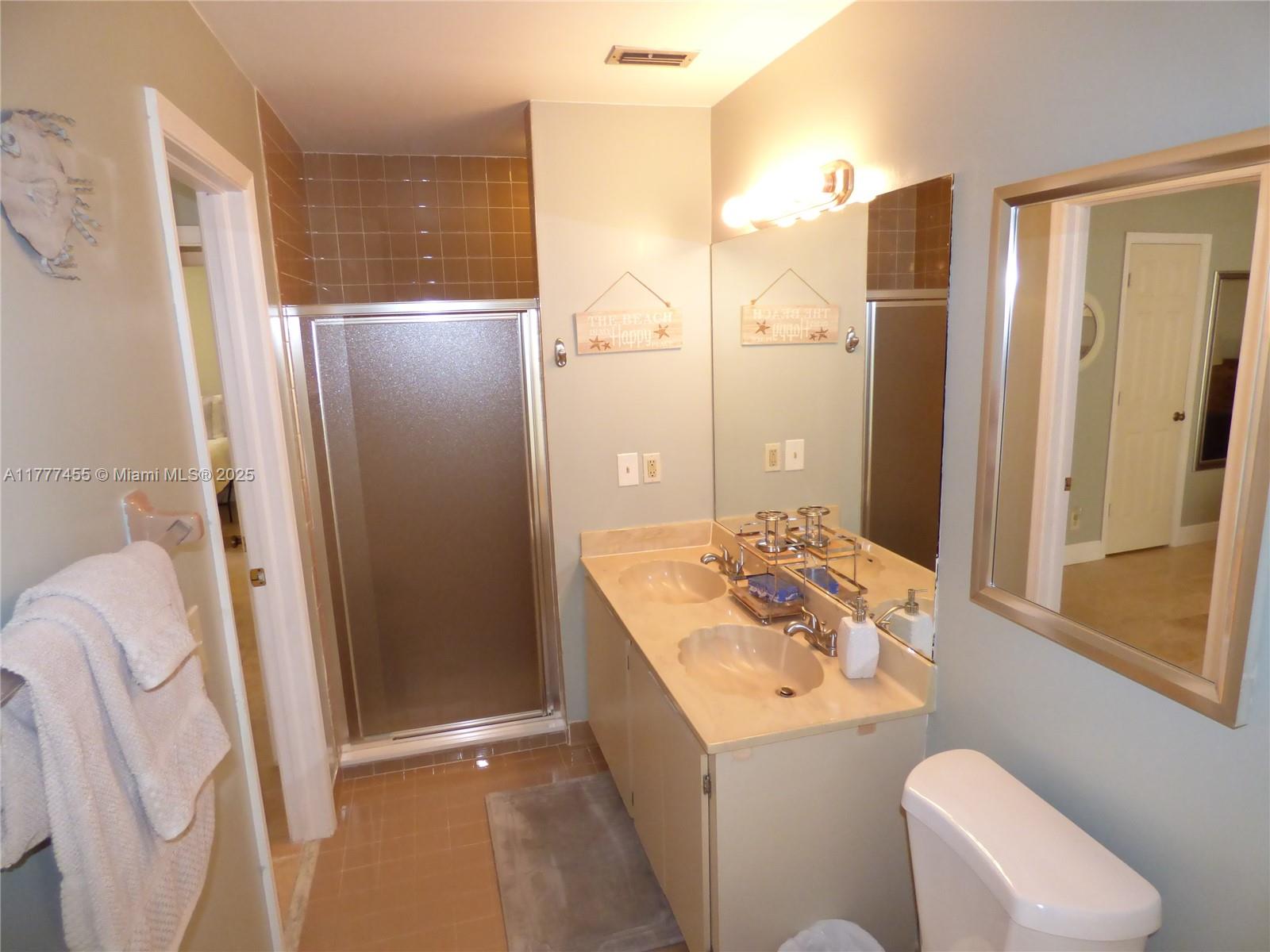 VIA DEL MAR CONDO - Residential Lease
