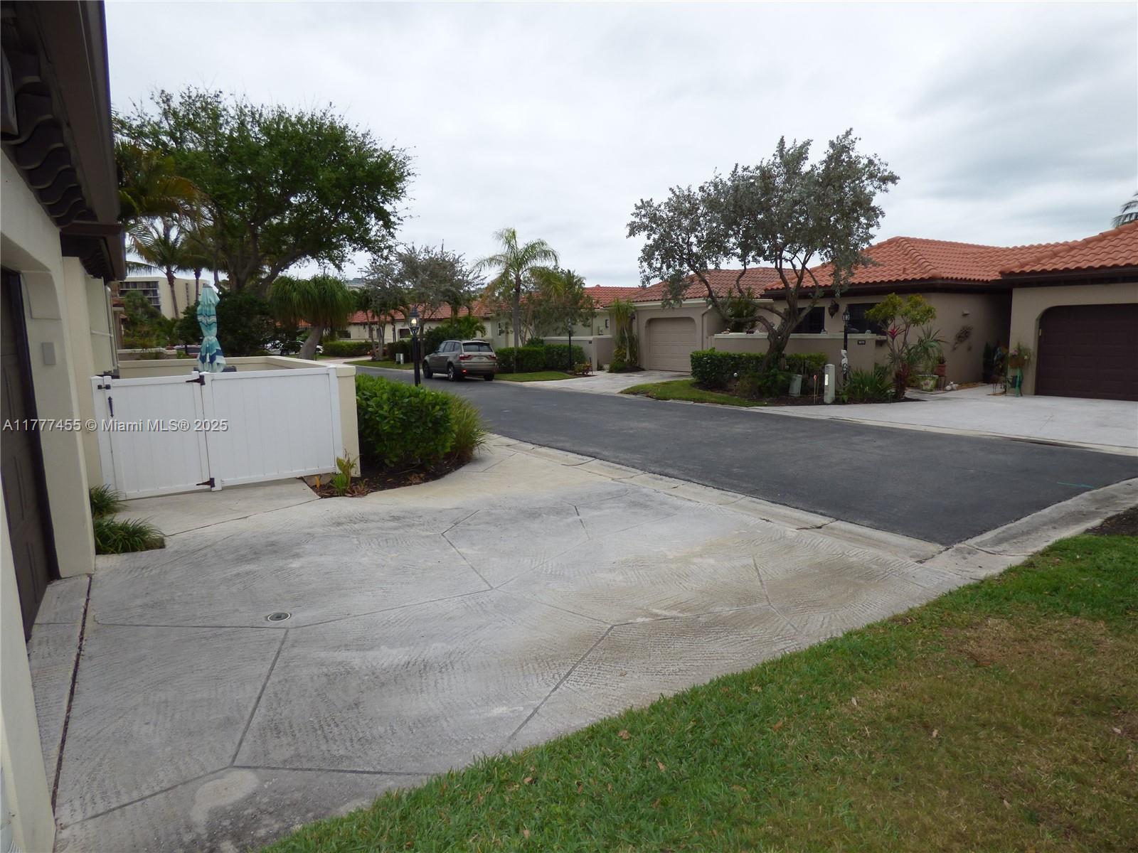 VIA DEL MAR CONDO - Residential Lease
