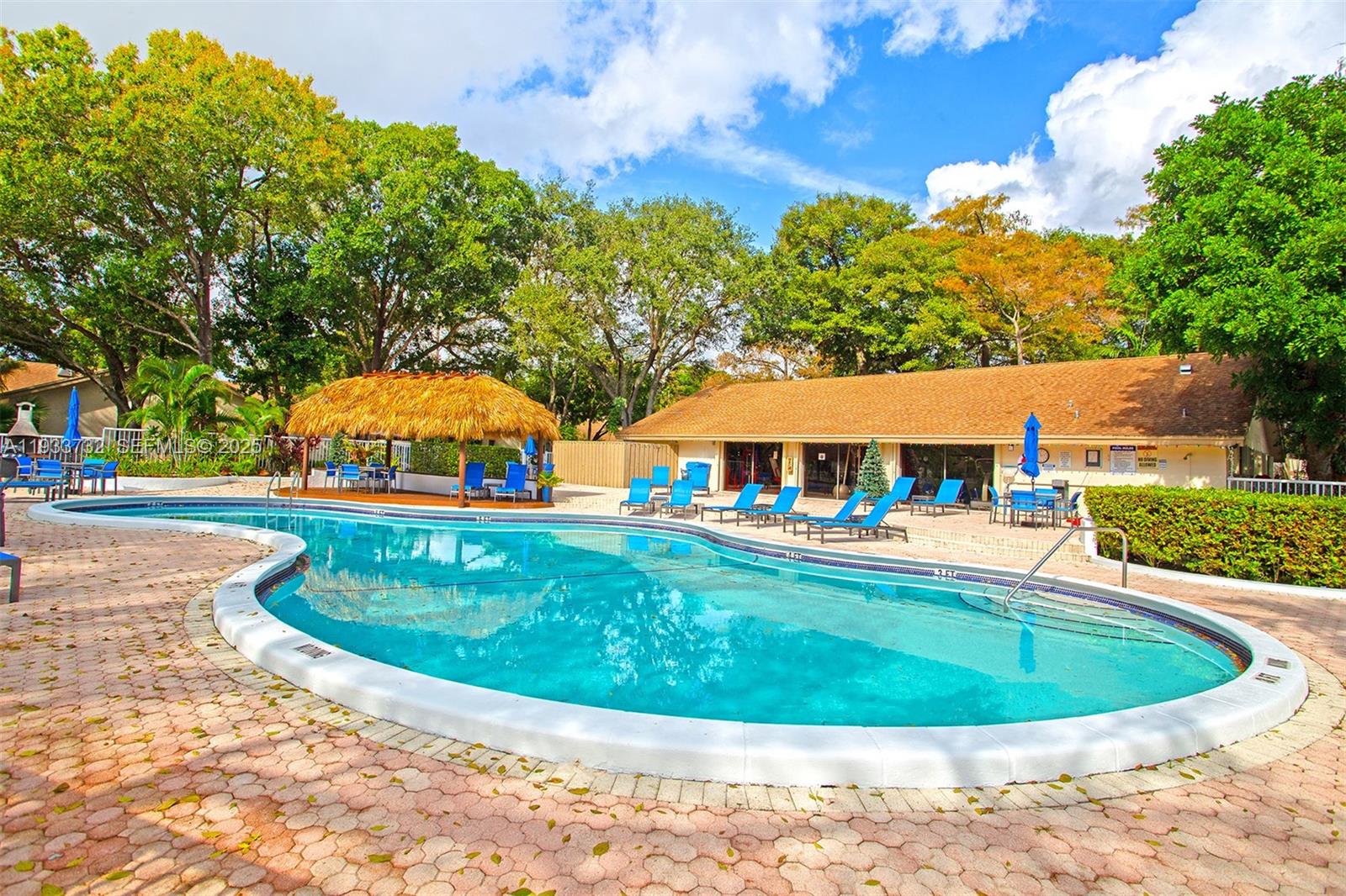 PINES OF OAKLAND FOREST W - Residential