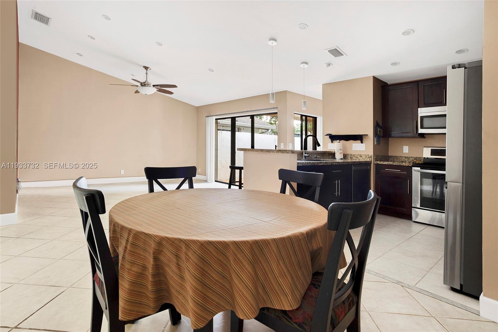 PINES OF OAKLAND FOREST W - Residential