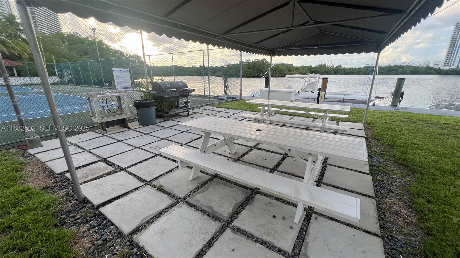 REEF SOUTH CONDO - Residential