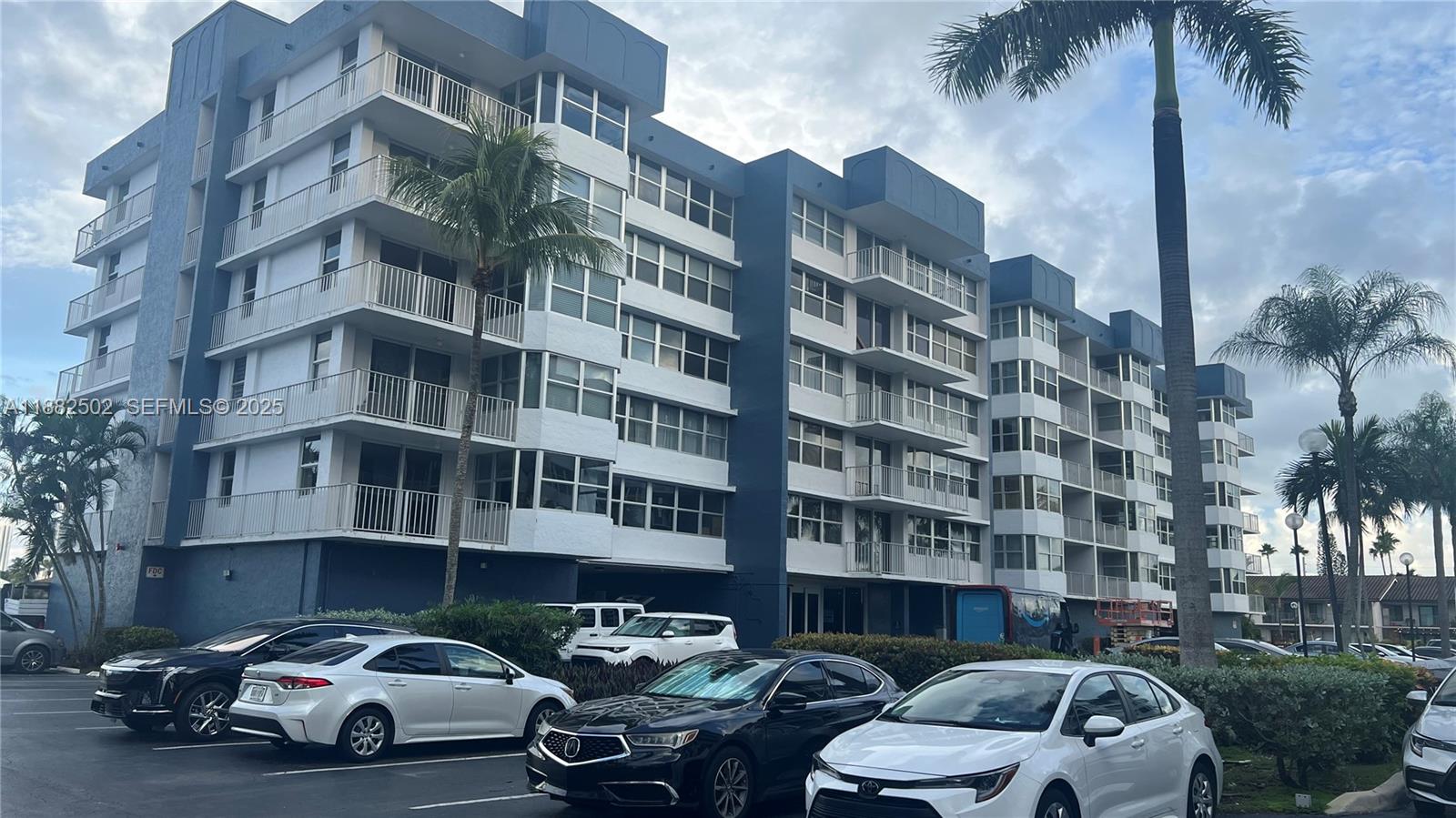 REEF SOUTH CONDO - Residential