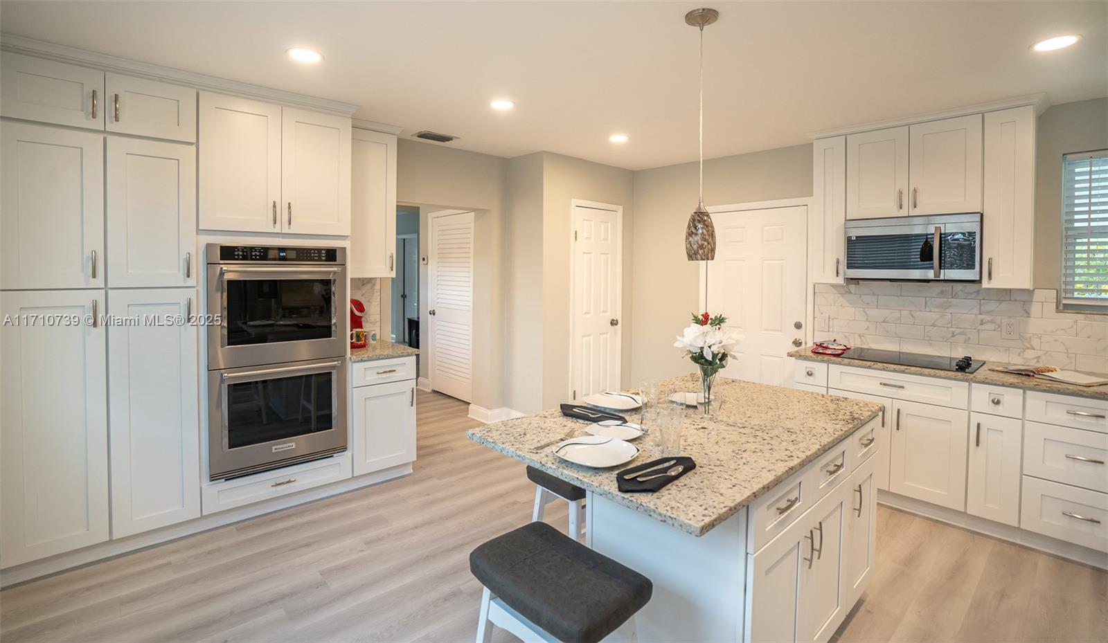 CORAL WAY PK SEC D - Residential