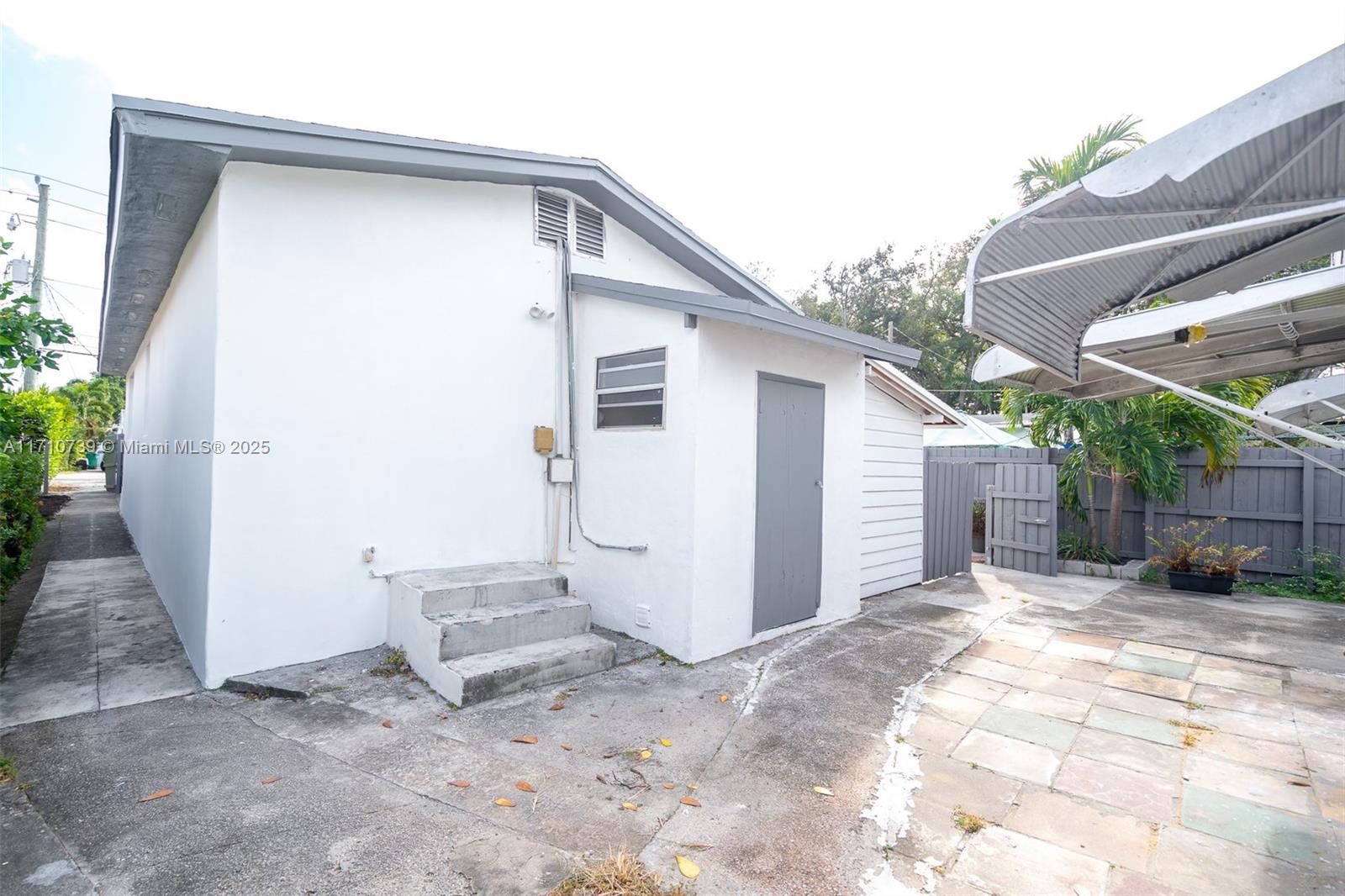 CORAL WAY PK SEC D - Residential
