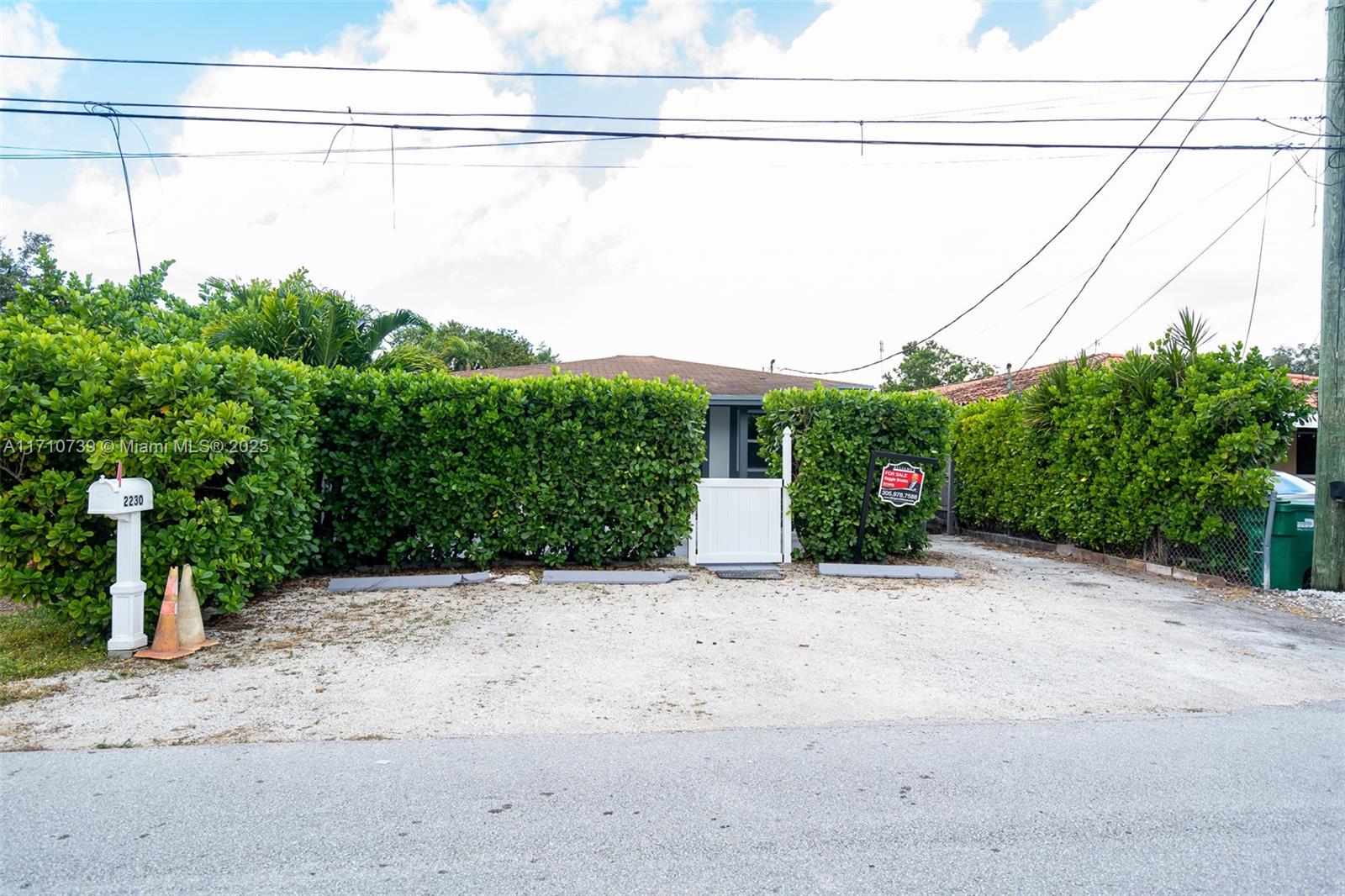 CORAL WAY PK SEC D - Residential