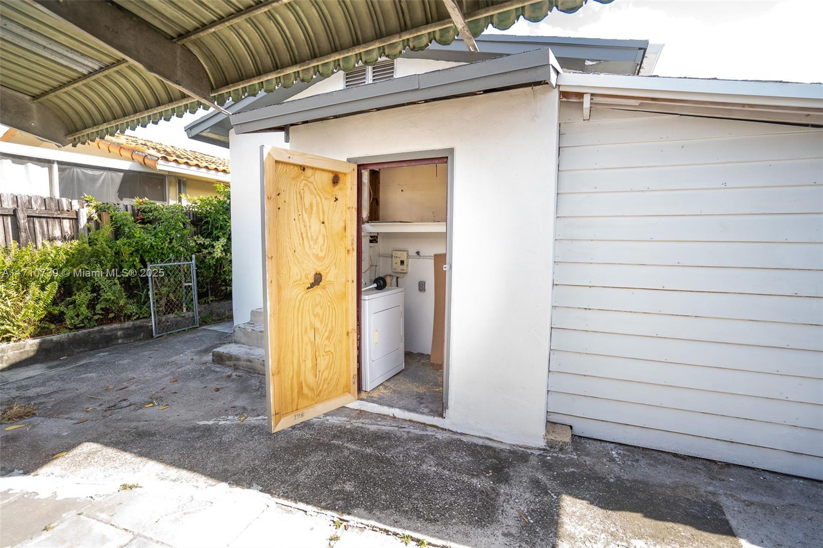 CORAL WAY PK SEC D - Residential