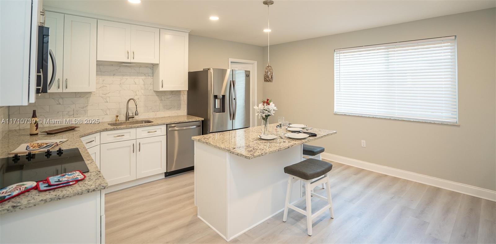CORAL WAY PK SEC D - Residential