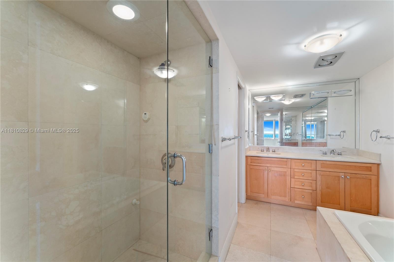 2 Grove Isle Dr B503