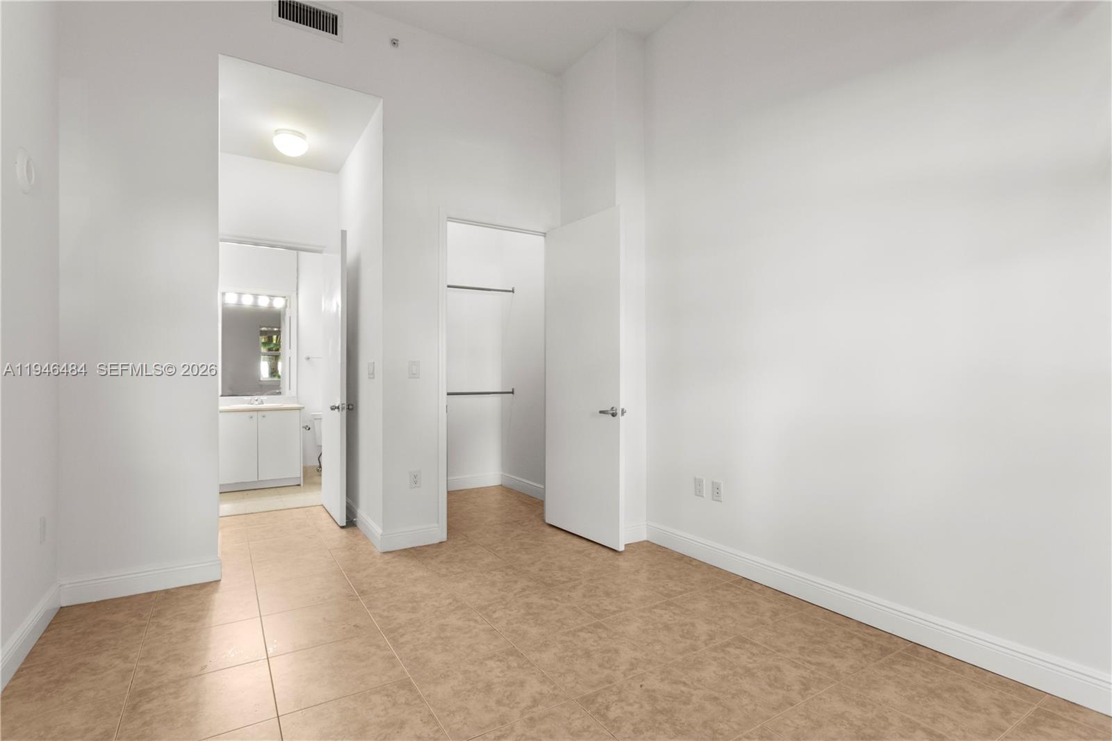 TURNBERRY VILLAGE SO TOWE - Residential