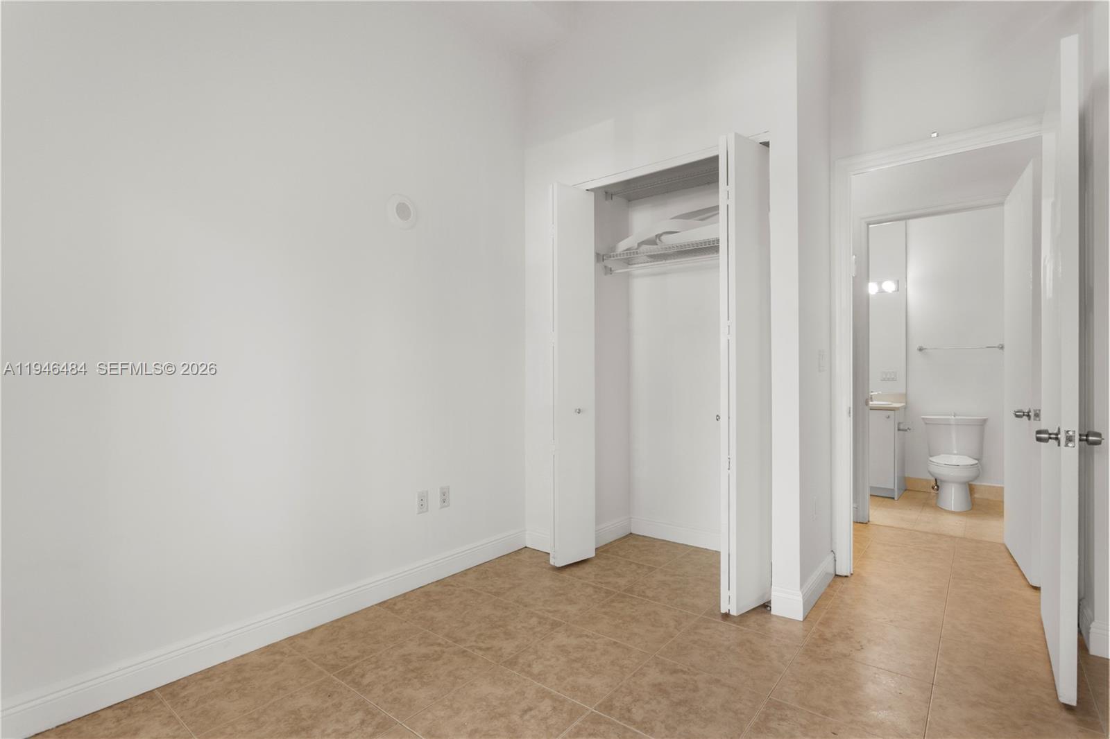 TURNBERRY VILLAGE SO TOWE - Residential