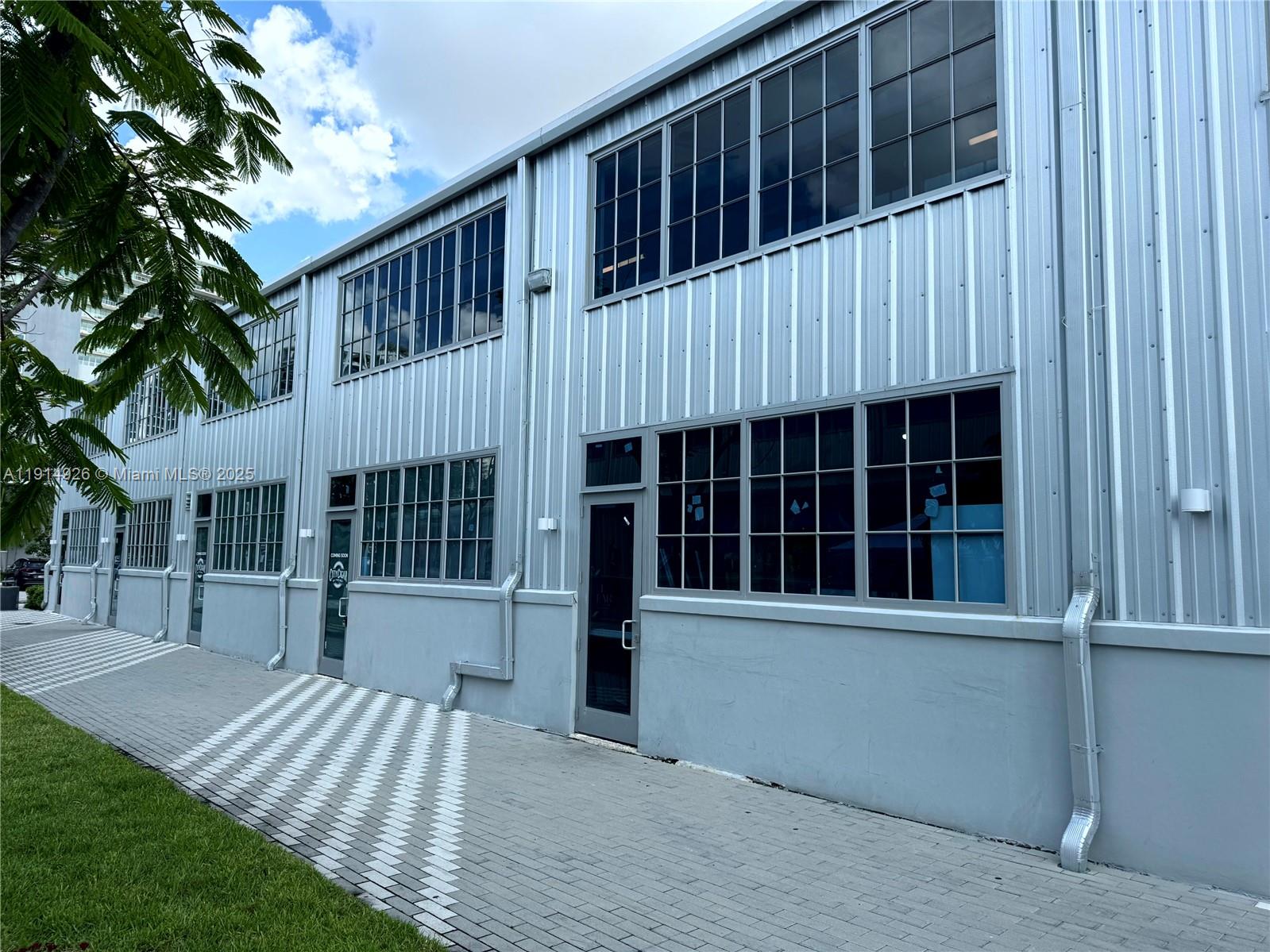 3385 Pan American Dr