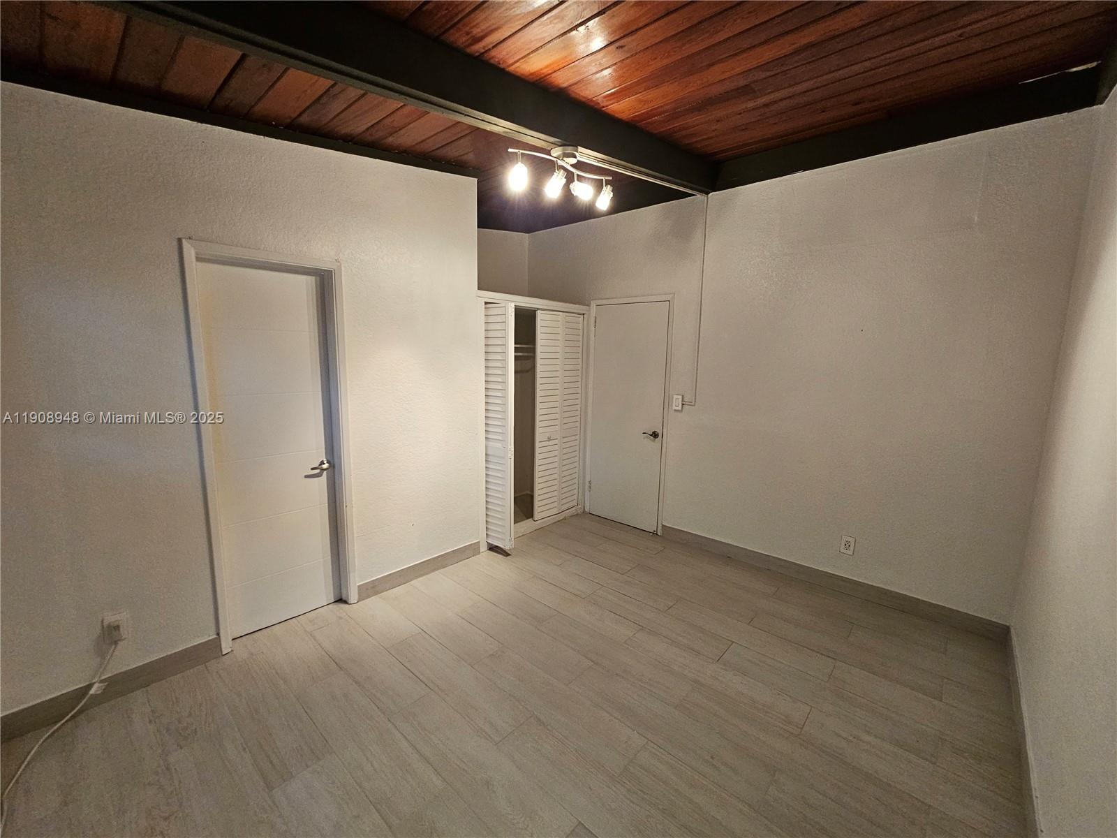 DANIA BEACH SUB - Residential Lease