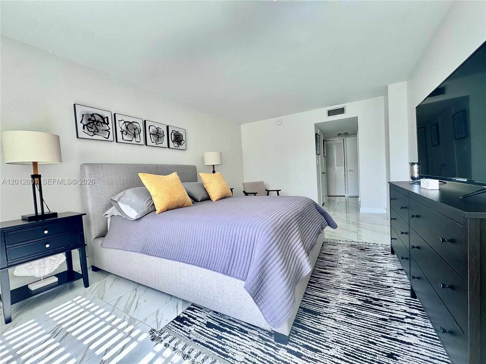 ADMIRALS PORT CONDO - EAS - Residential Lease