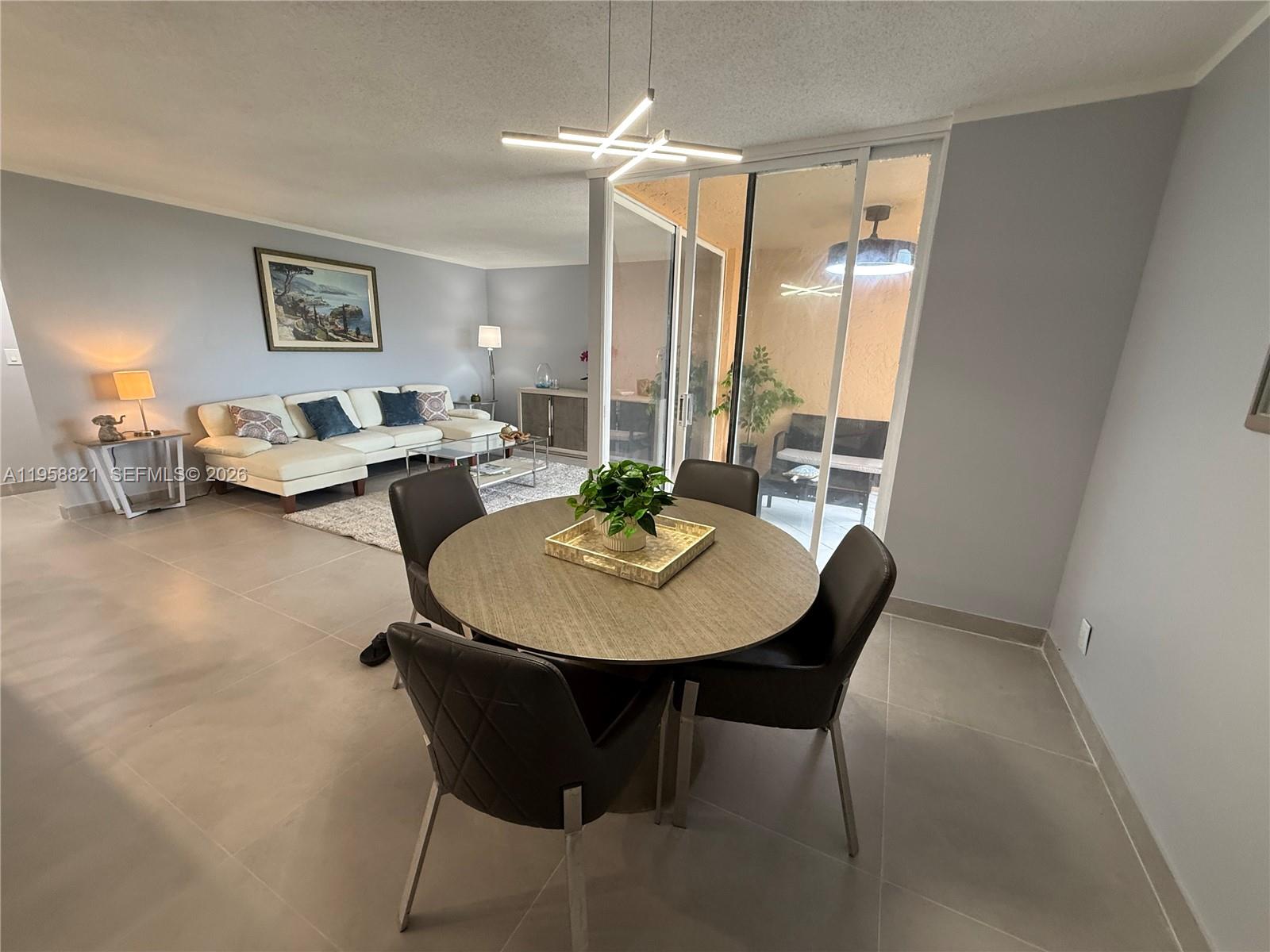 LAVERS DELRAY RACQUET CLU - Residential