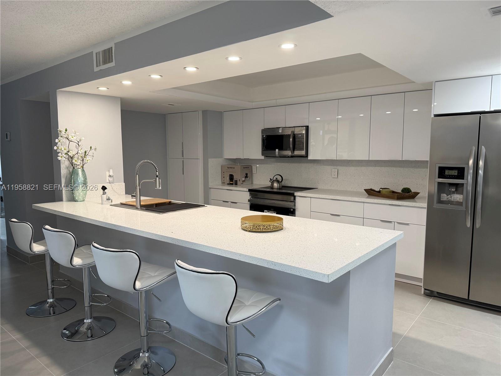 LAVERS DELRAY RACQUET CLU - Residential