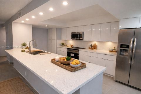 950 Egret Cir 5409 Delray Beach FL 33444