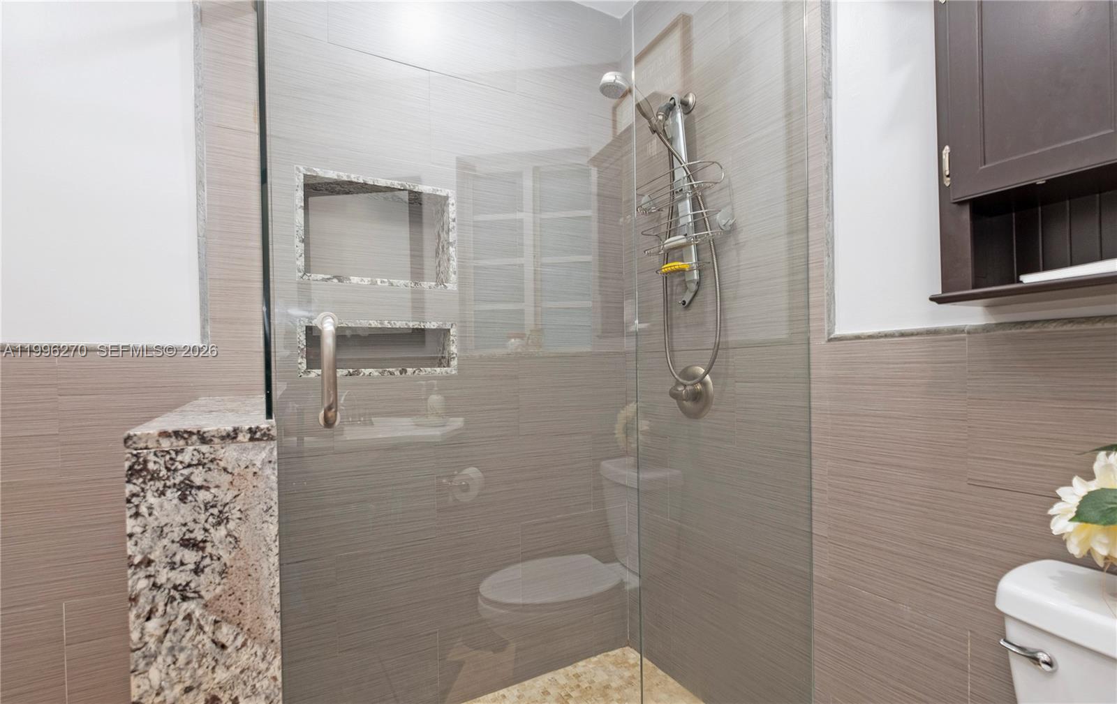 SKY LAKE GARDENS NO 2 CON - Residential Lease