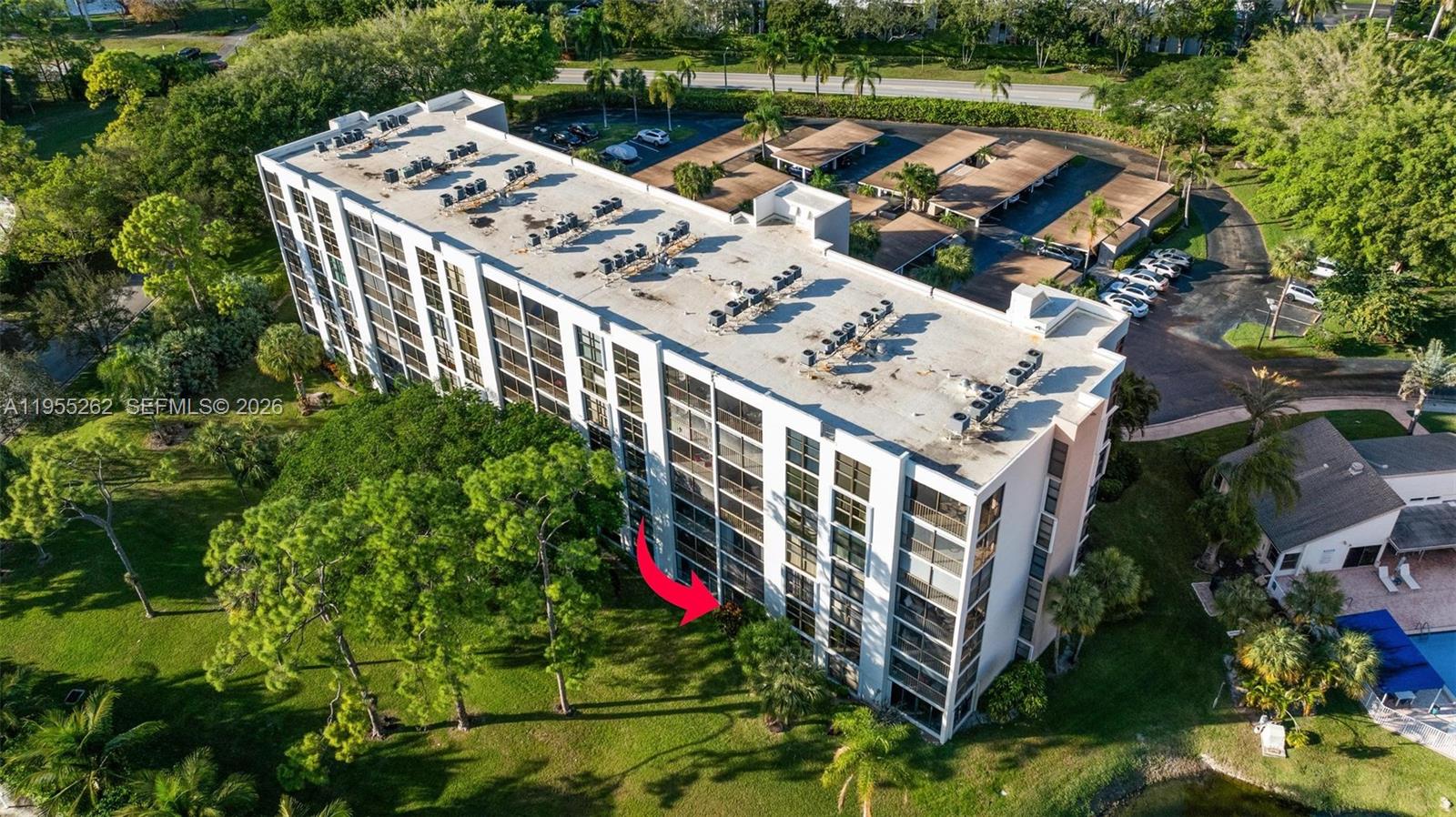 CLUB ROYALE CONDO - Residential