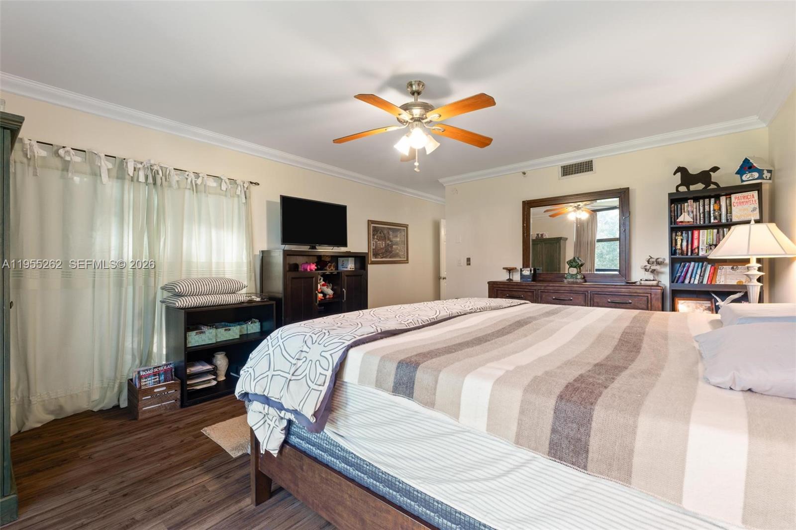 CLUB ROYALE CONDO - Residential