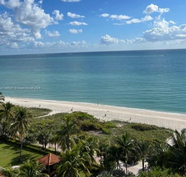 RONEY PALACE CONDO - Residential