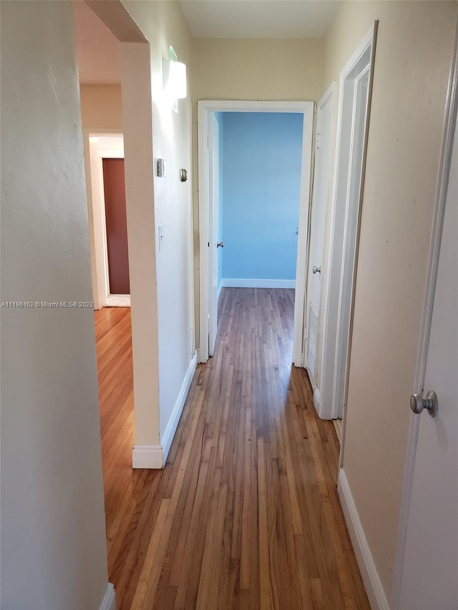 REV PL OF COUNTRY CLUB ES - Residential Lease