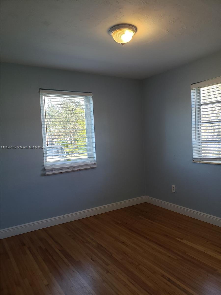 REV PL OF COUNTRY CLUB ES - Residential Lease