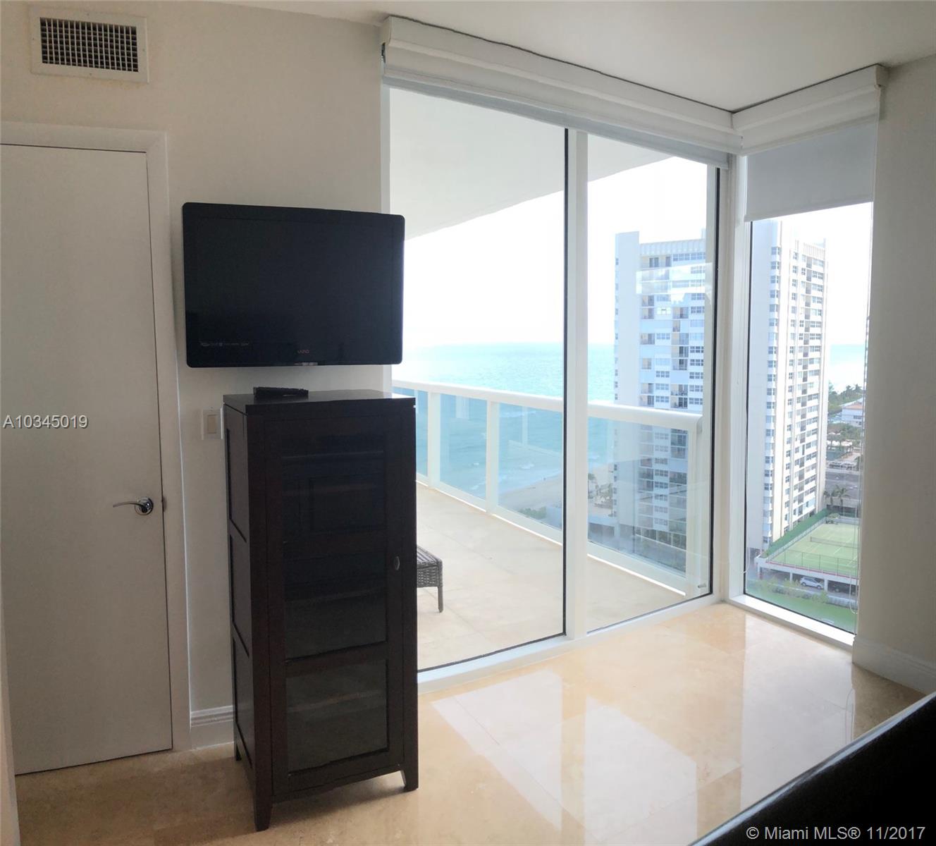 BEACH CLUB CONDO - Residential Lease