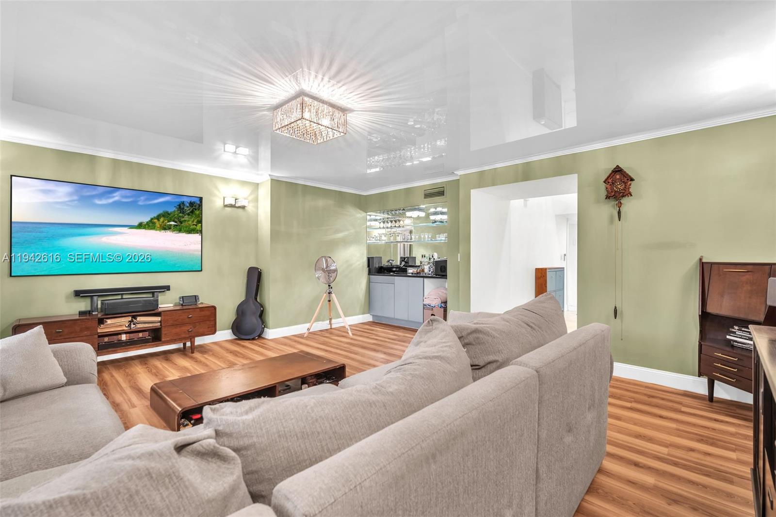 TOWNHOUSES OF EMERALD HIL - Residential