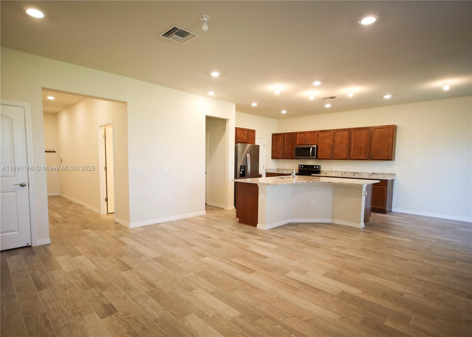FIELDS AT GULFSTREAM POLO - Residential Lease