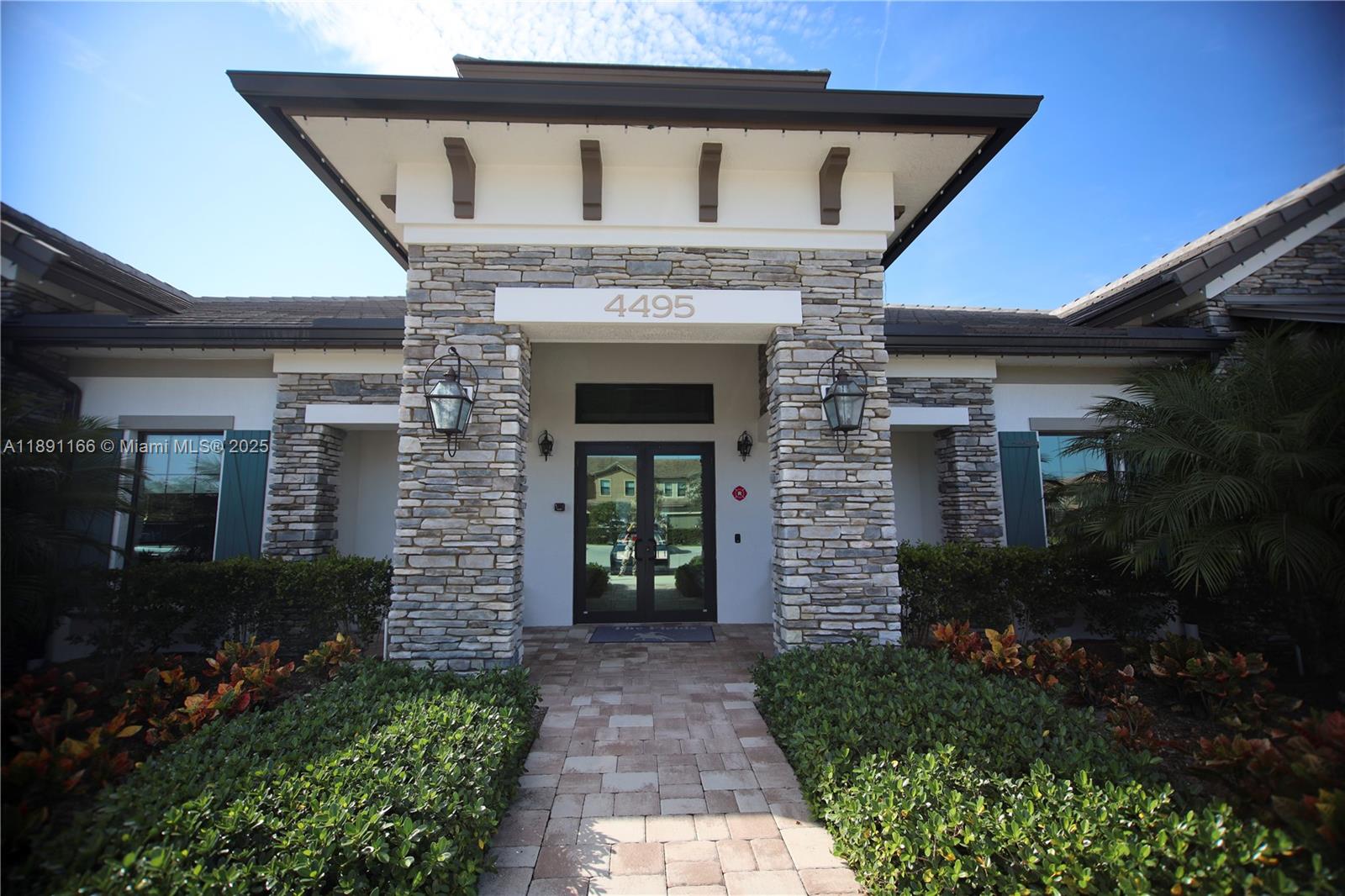 FIELDS AT GULFSTREAM POLO - Residential Lease