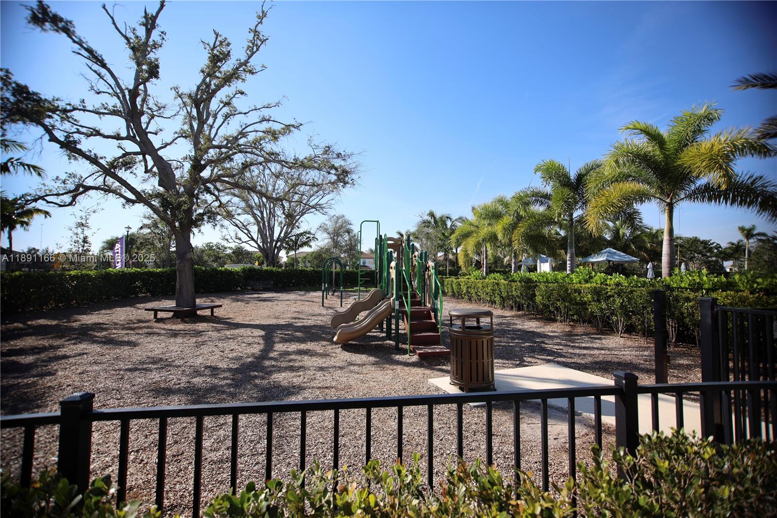 FIELDS AT GULFSTREAM POLO - Residential Lease