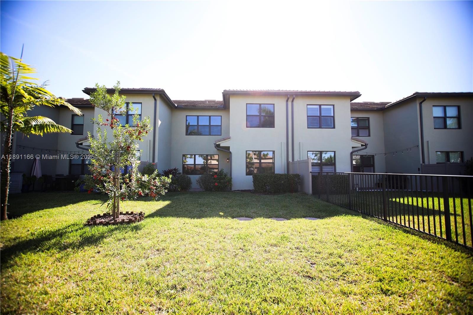 FIELDS AT GULFSTREAM POLO - Residential Lease