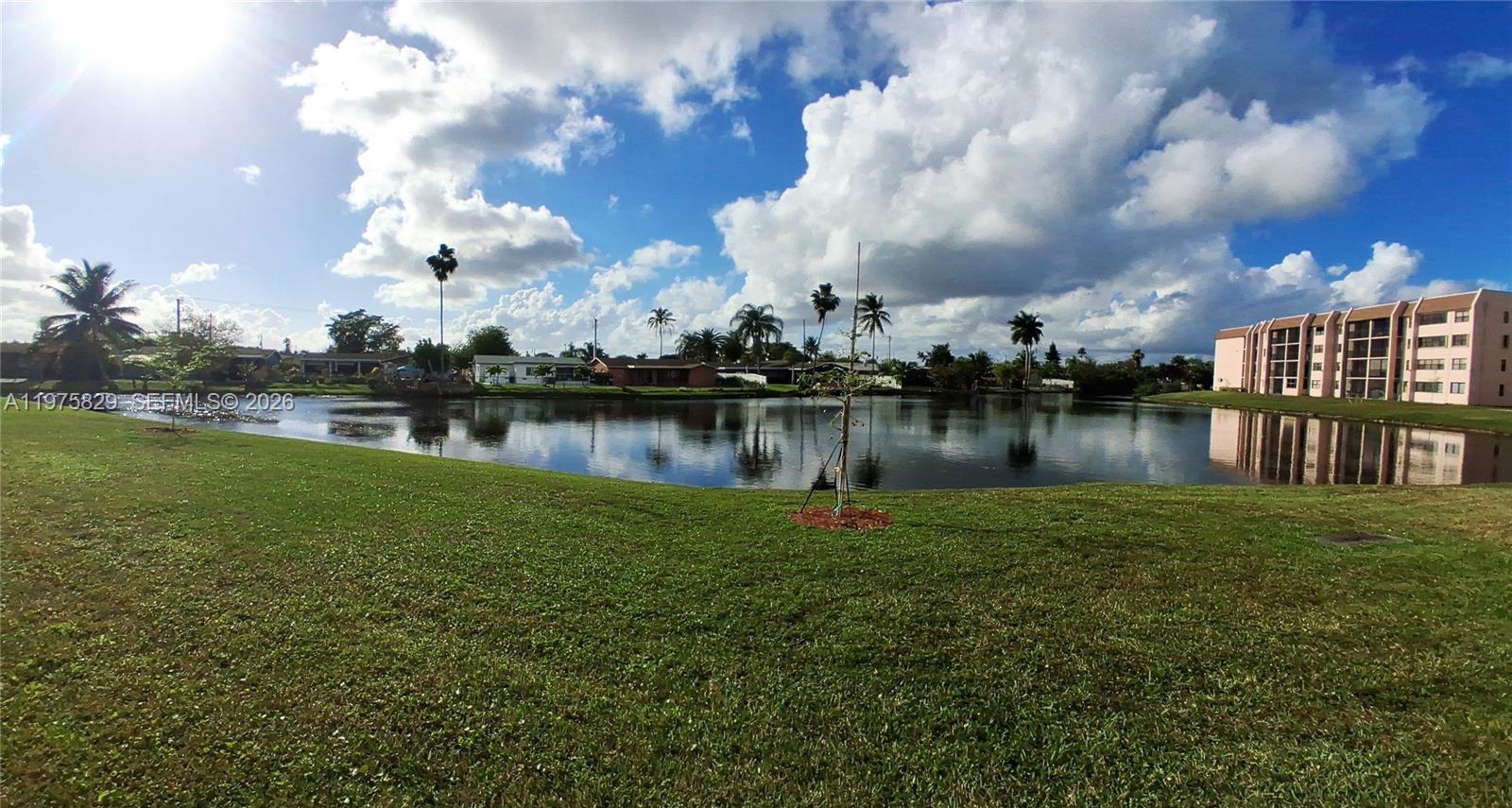SUNRISE LAKES 213 CONDO - Residential