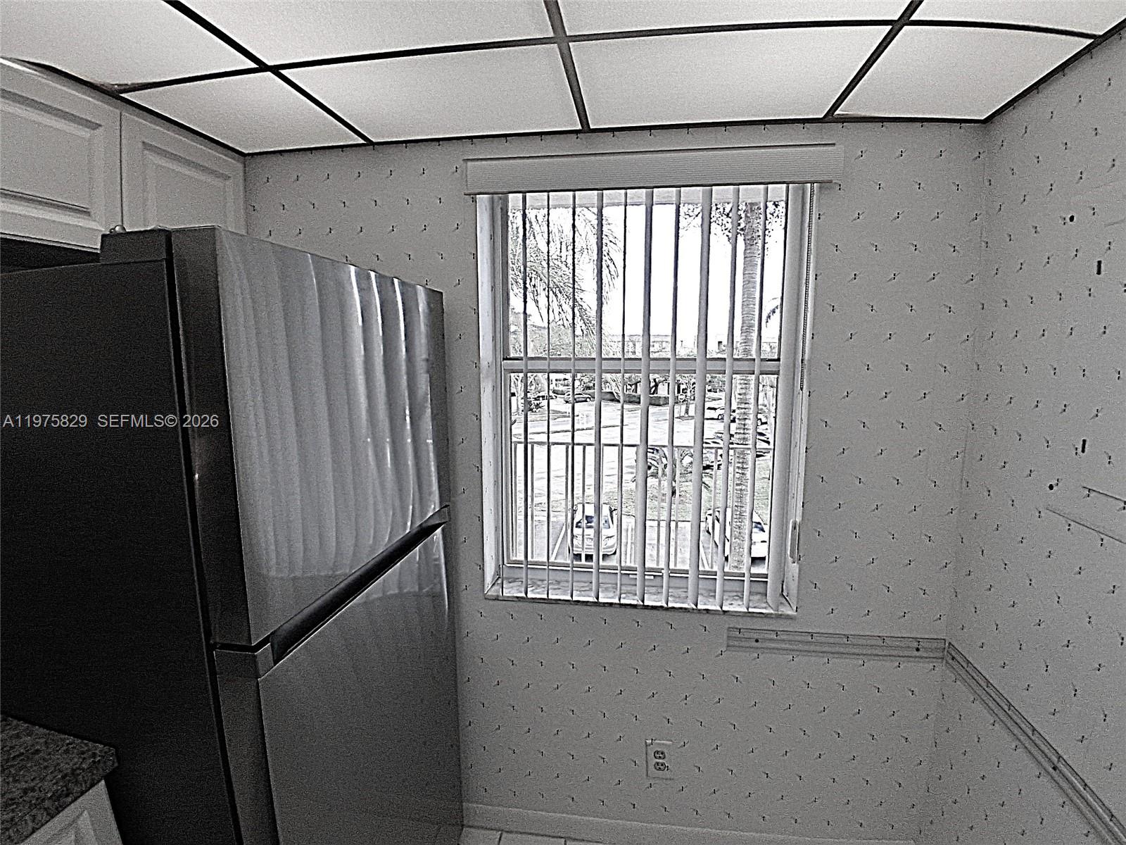 SUNRISE LAKES 213 CONDO - Residential