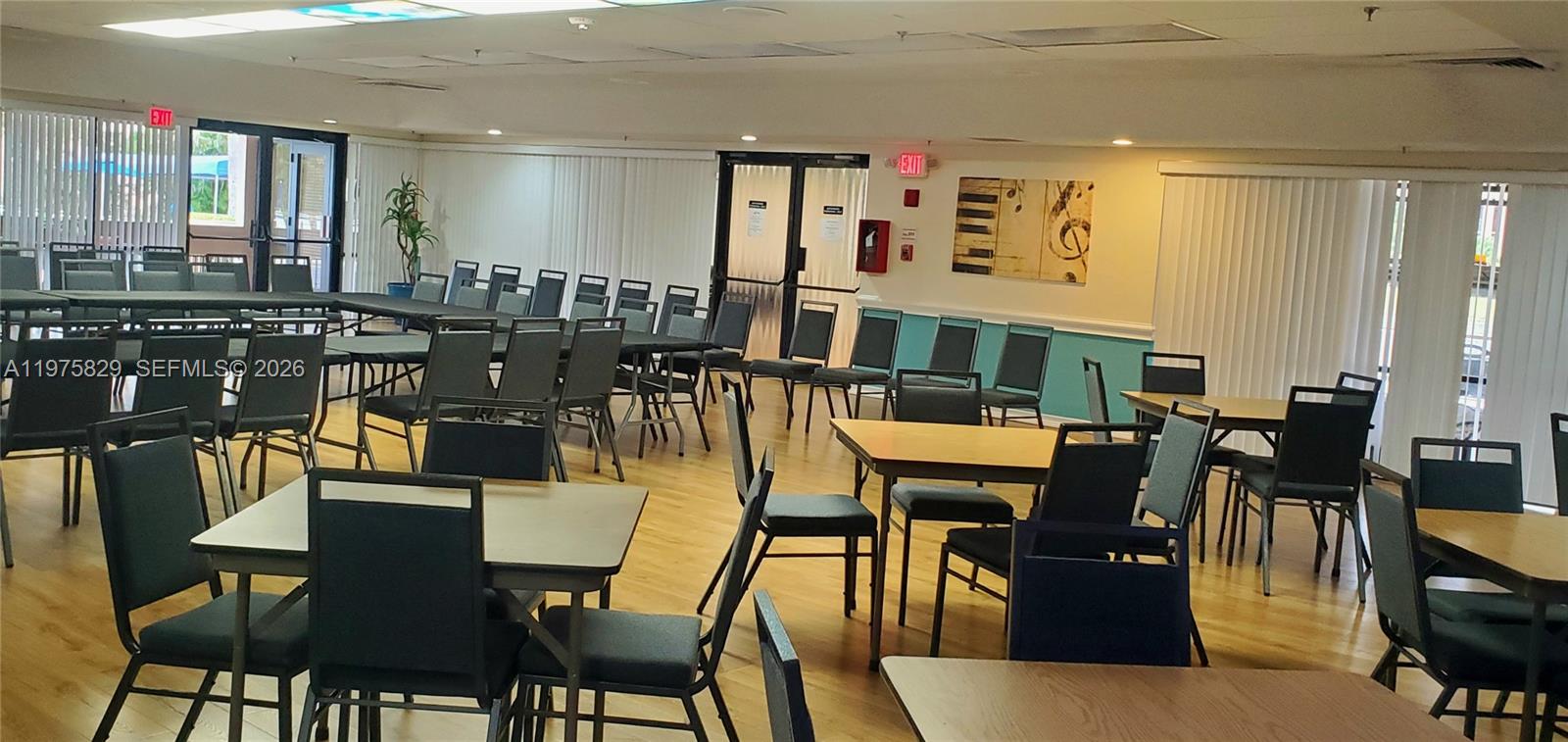 SUNRISE LAKES 213 CONDO - Residential