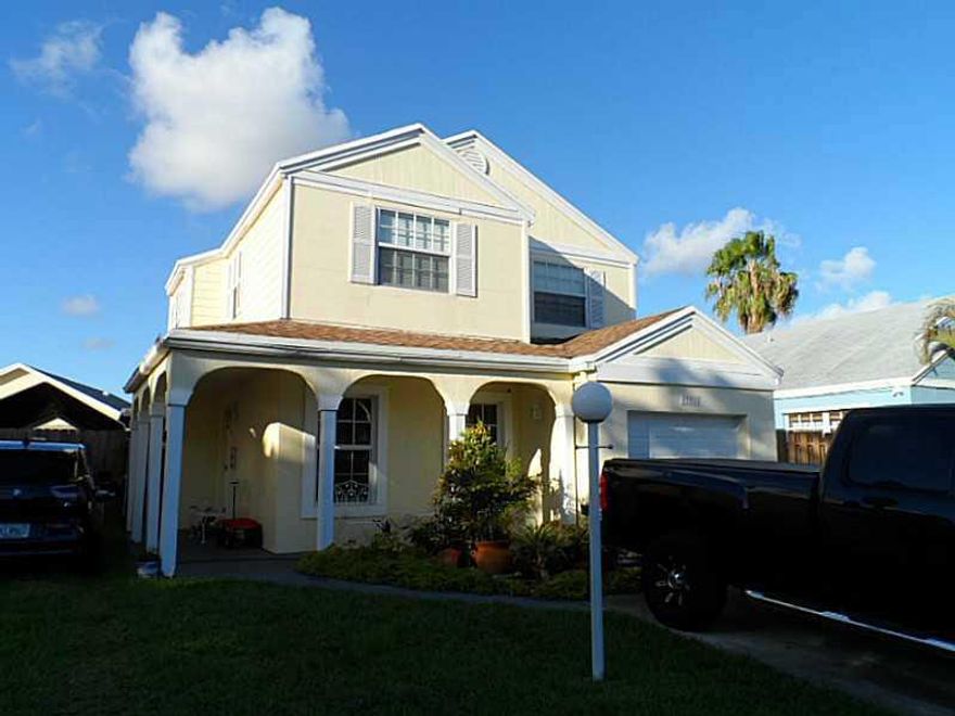 BEAUTIFUL AND SPACIOUS  3 BEDROOMS & 2.5 BATHROOMS HOUSE FOR SALE AT DEERWOOD, PART IV. GREAT CONDITION. CONVENIENT TWO STORY FLOORPLAN. DOWSTAIRS IT FEATURES  1/2 A BATHROOM, THE LIVING ROOM SEPARATED FROM THE DINING ROOM BY THE STAIRS, AMPLE KITCHEN, A  GREAT COVERED TERRACE AND ONE ATTACHED COVERED CAR GARAGE; UPSTAIRS, THE THREE VERY SPACIOUS BEDROOMS AND TWO FULL BATHROOMS.  WOOD FLOORS DOWSTAIRS, NICE BERBER CARPET UPSTAIRS, AND TILE FLOORS AT BATHROOMS. SEE ATTACHMENT FOR RENTAL APPLICATION.