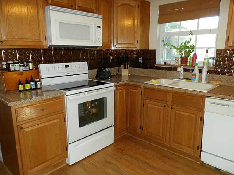 DEERWOOD PART IV - Residential Lease