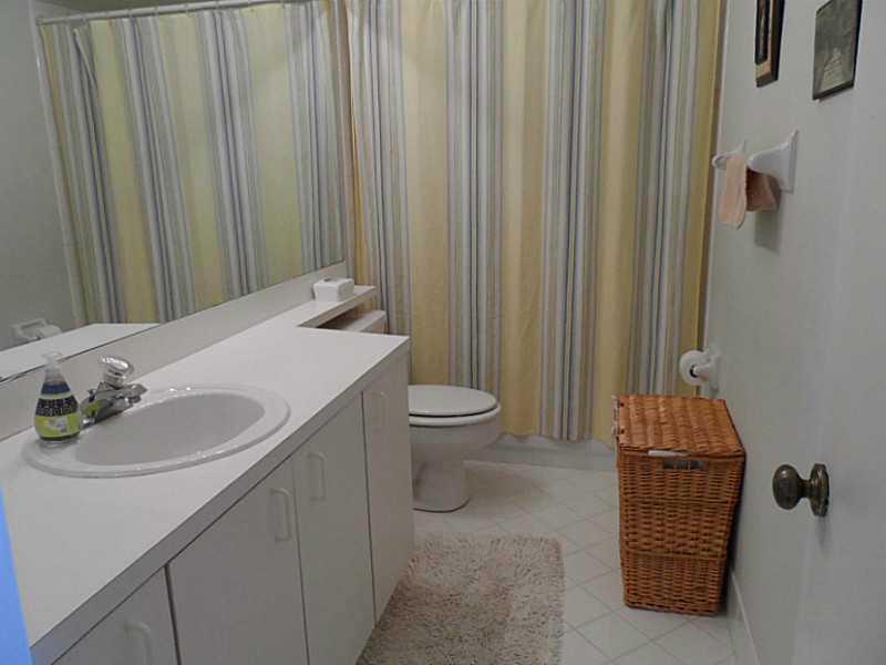 DEERWOOD PART IV - Residential Lease