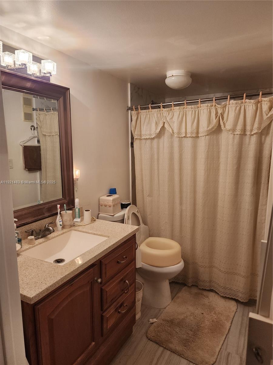 COLONY POINT 1 CONDO - Residential