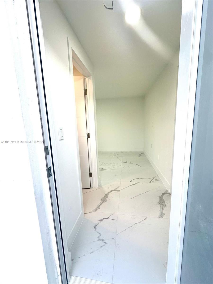 WESTWOOD LAKE 8TH ADDN - Residential